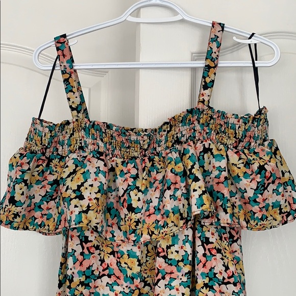 Cold shoulder flower summer dress - Picture 2 of 3